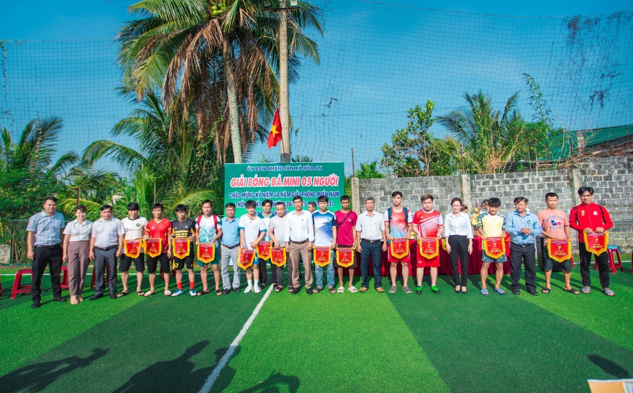Xã Hòa An tổ chức các hoạt động văn hóa thể dục thể thao hướng về nguồn cội trong dịp Giỗ Tổ Hùng Vương và chào mừng kỷ niệm 48 năm ngày Giải phóng miền Nam thống nhất đất nước (30/4/1975 – 30/4/2023)